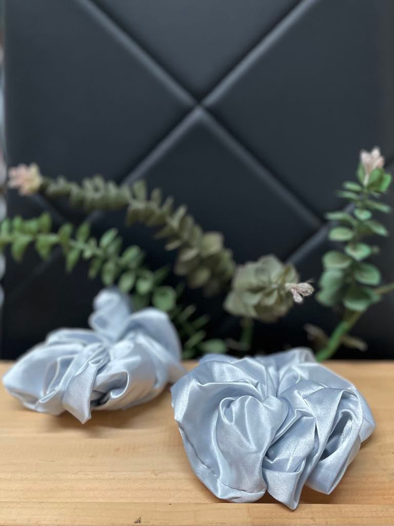 Chouchou bleu pâle
